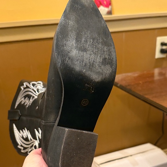 Shesole sz9 Black Vegan Leather  Cowgirl Western Boot  White Stitching Heel 1.8” - Picture 7 of 7